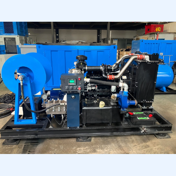 柴驅(qū)大流量管道疏通清洗機(jī)