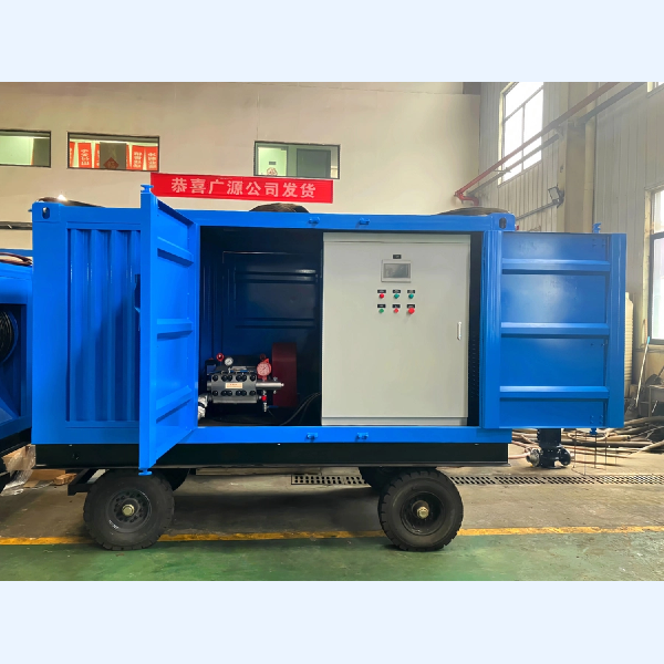 280MPa超高壓德系泵工業(yè)級(jí)除漆銹機(jī)